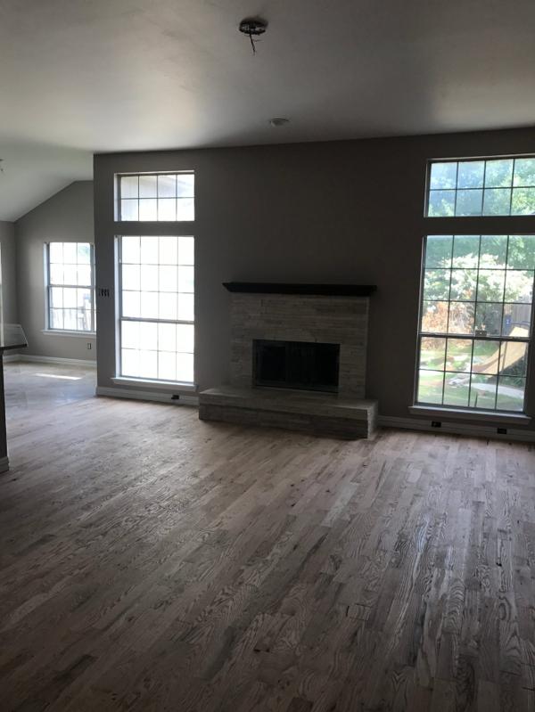 Red oak hardwood floor installed by Elias Crew Co.